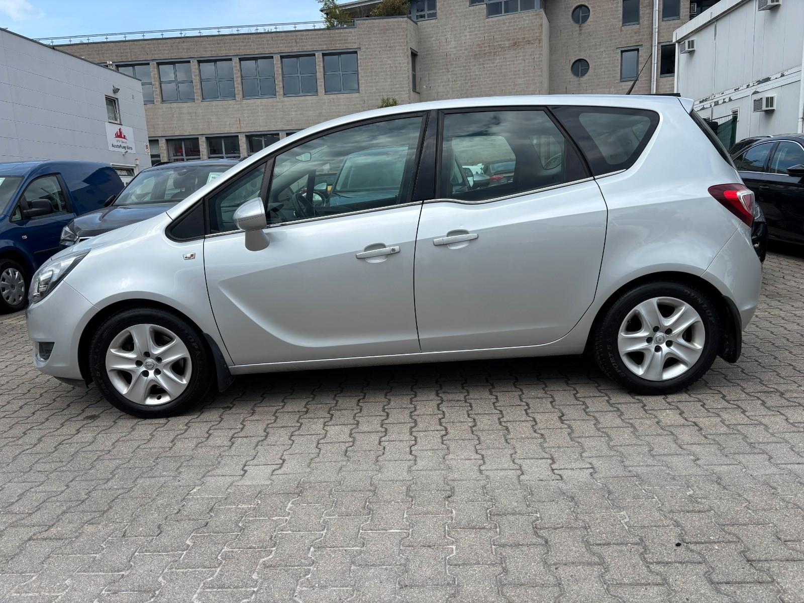 Opel Meriva B*AHK*NAVI*PDC*AC*SHZG*KAMERA*Eur-6