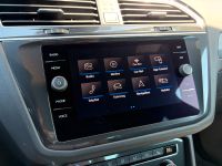 Volkswagen Tiguan 2.0 TSI DSG 4M R-LINE 1.HD LEDER AHK H-UP bei Autohaus Landmann & Maier OHG