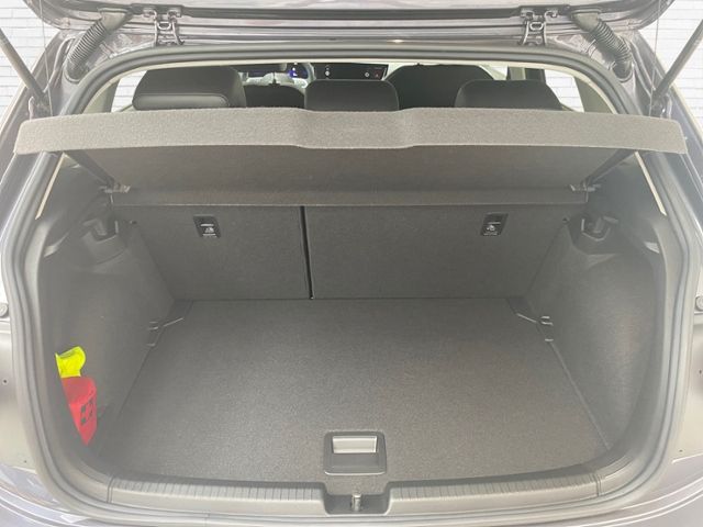 Fahrzeugabbildung Volkswagen Polo ENERGY 1,0 l TSI 70 kW (95 PS) 5-Gang KLIMA