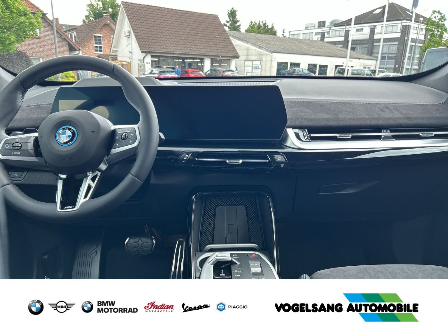 Fahrzeugabbildung BMW iX1 eDrive20 M Sport Pro Panorama Innovationspak