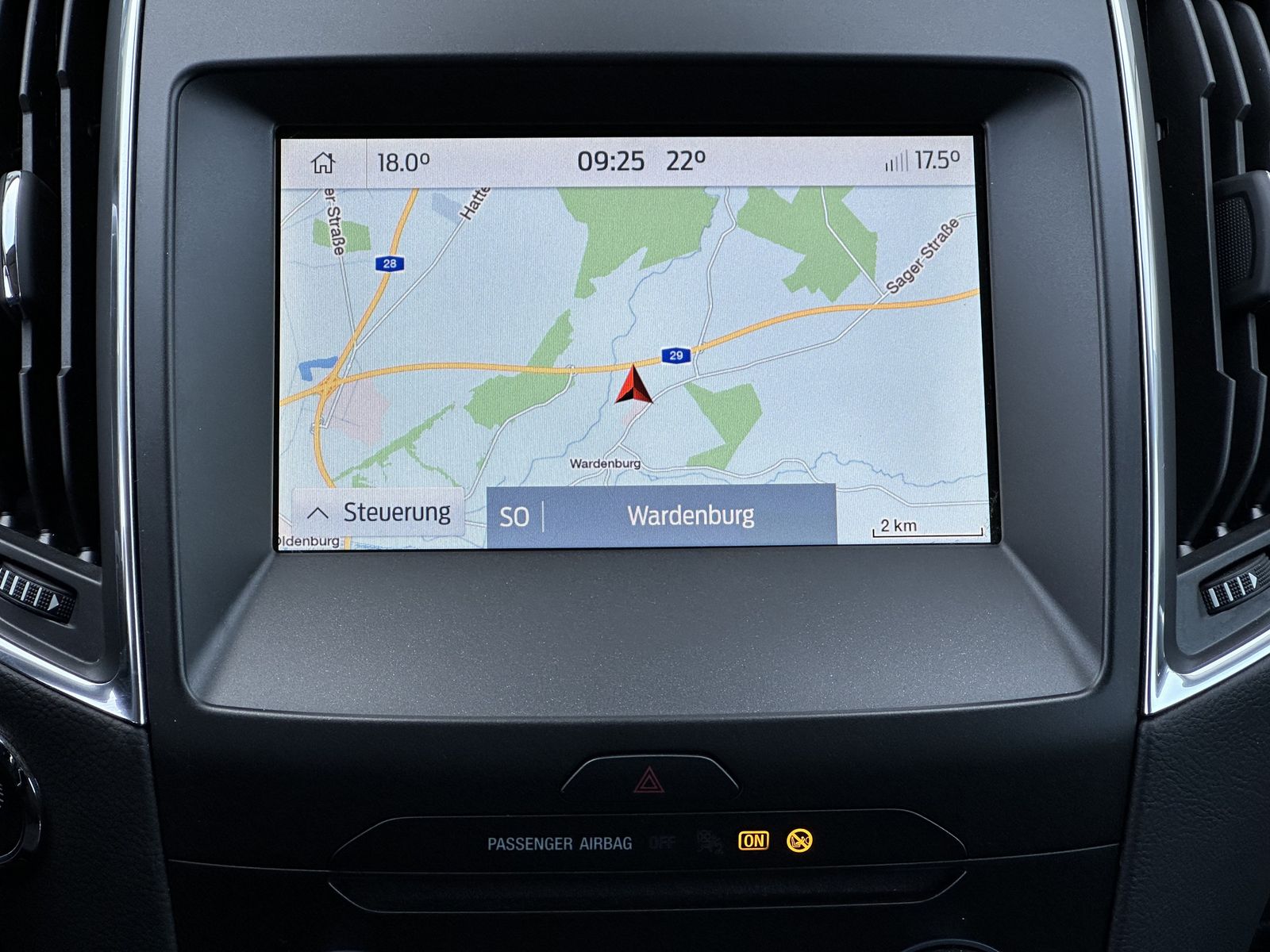 Fahrzeugabbildung Ford S-MAX 2.0 EB Aut. Titanium NAV+AHK+CARPLAY+VCOCK