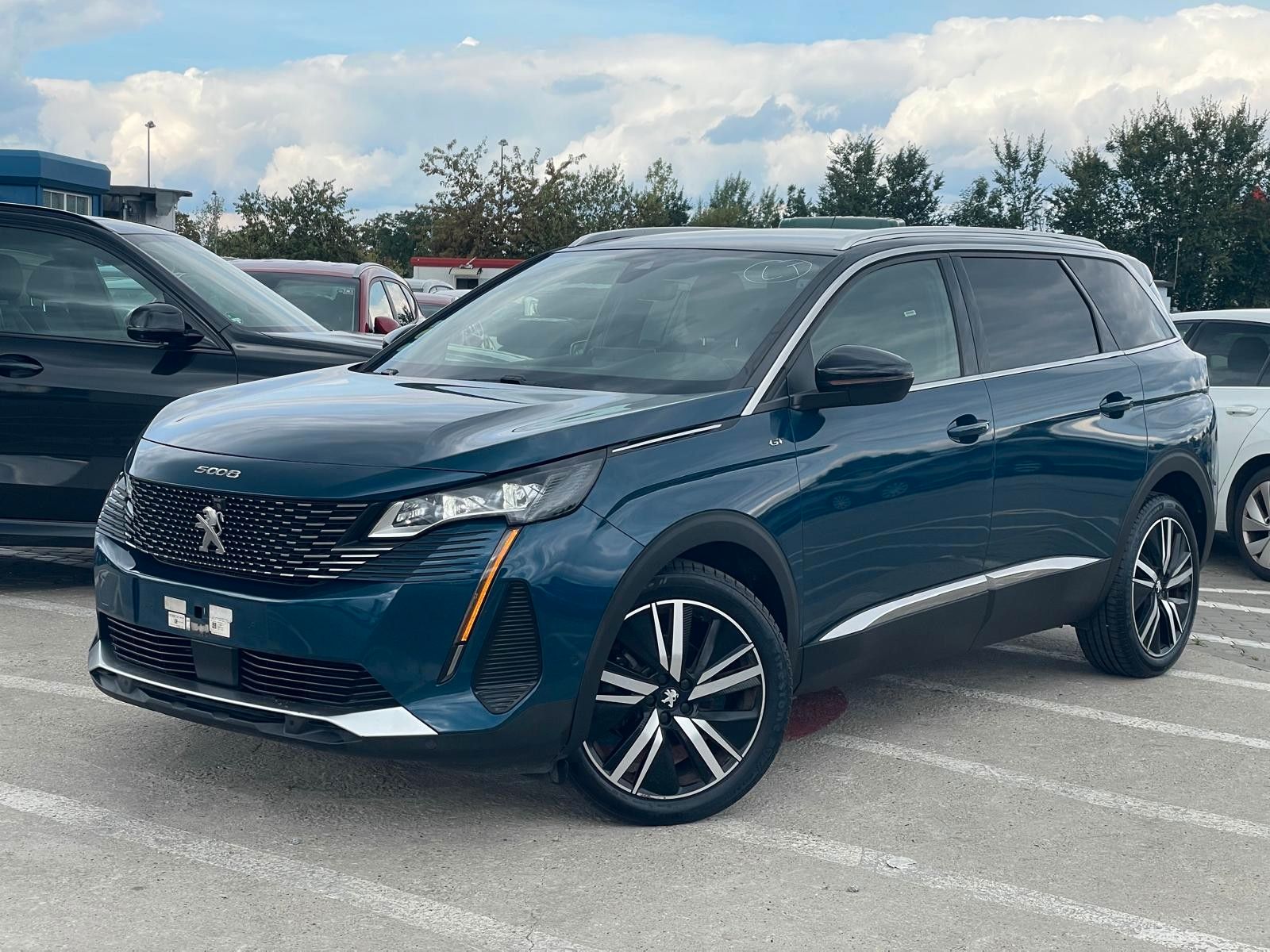 Peugeot Peugeot 5008 GT/7-sitzer/SHZ/360°Kam/AHK/