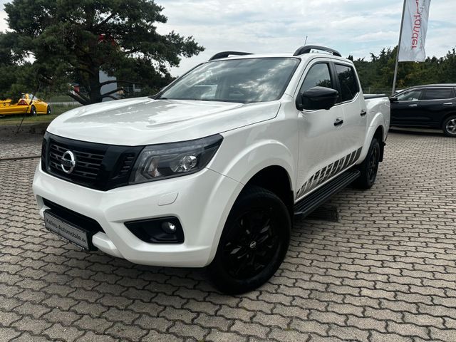 Nissan Navara NP300 N-Guard Double Cab 4x4