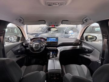 Peugeot 5008 - 12