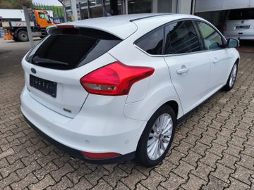 Ford Focus - 7