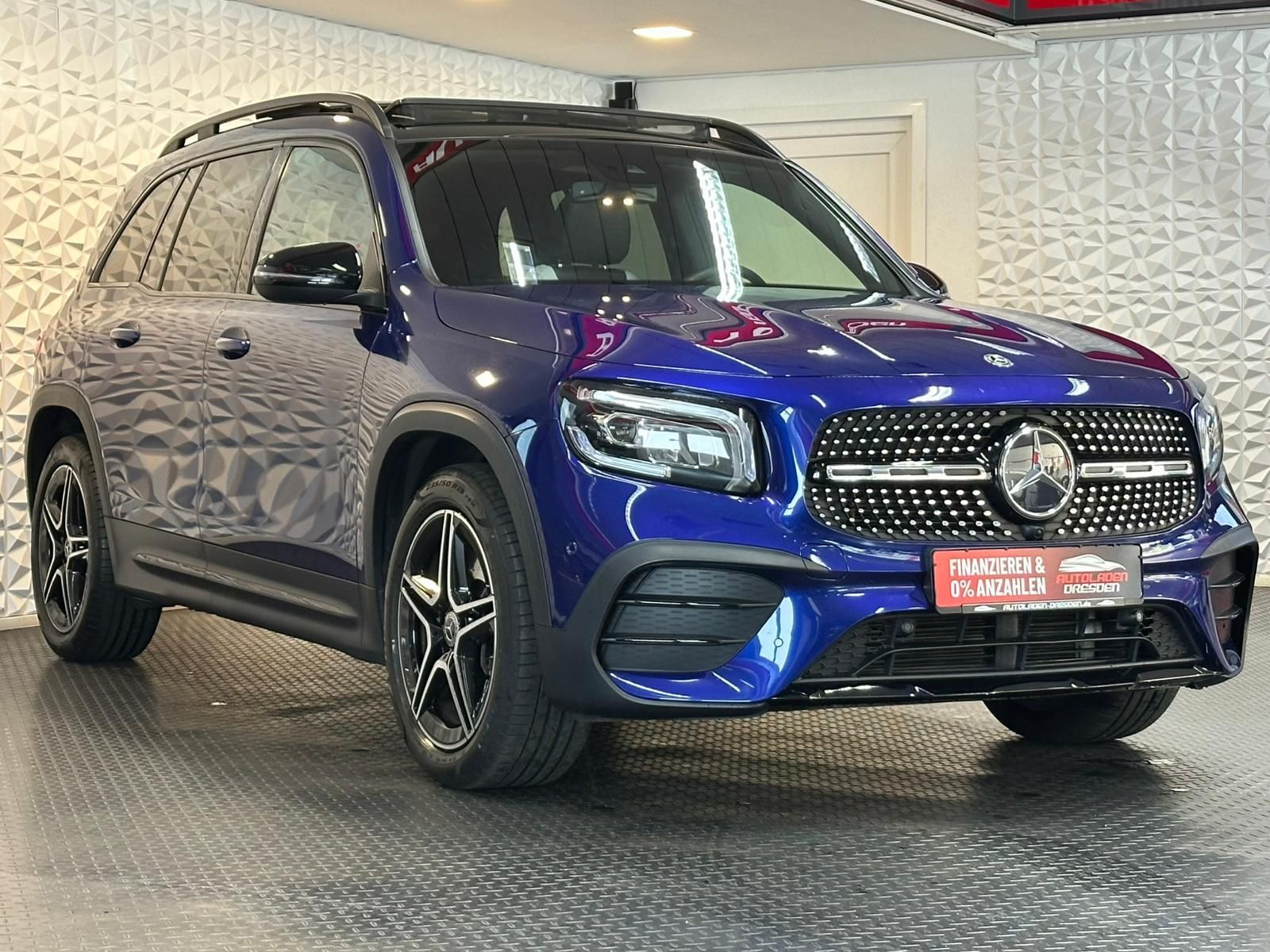 MERCEDES-BENZ GLB250 4M AMG NIGHT BRABUS B25* LED#PANO#AHK#SHZ - Image 2