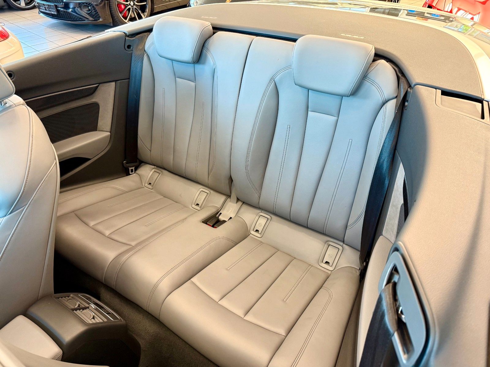 Fahrzeugabbildung Audi S5 Cabrio 3.0 TFSI quattro