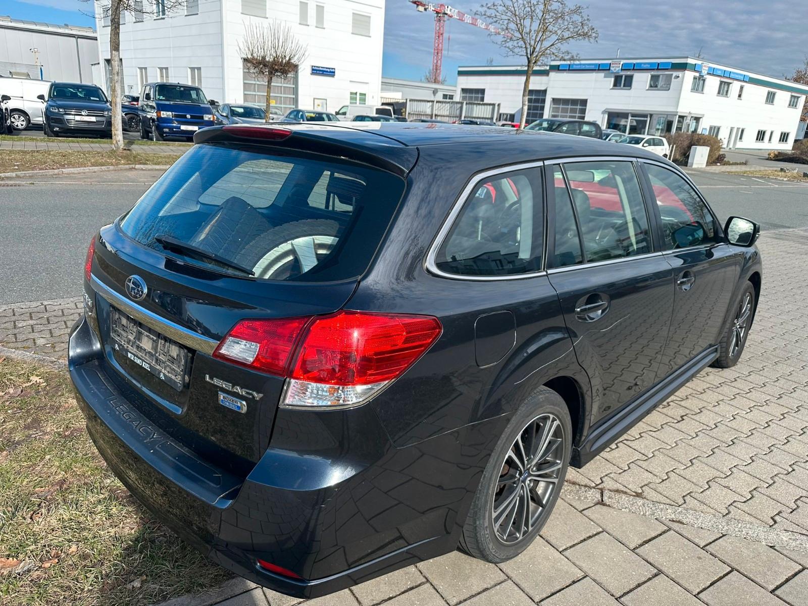 Subaru Legacy Kombi/ Outback Comfort*Leder*Xenon*8 Fach