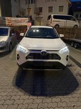 Toyota RAV 4 2.5 Hybrid Comfort neue TÜV und & Service  - weiße Toyota RAV 4