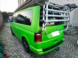 Volkswagen T6 Multivan grün foliert - VW T6 von privat