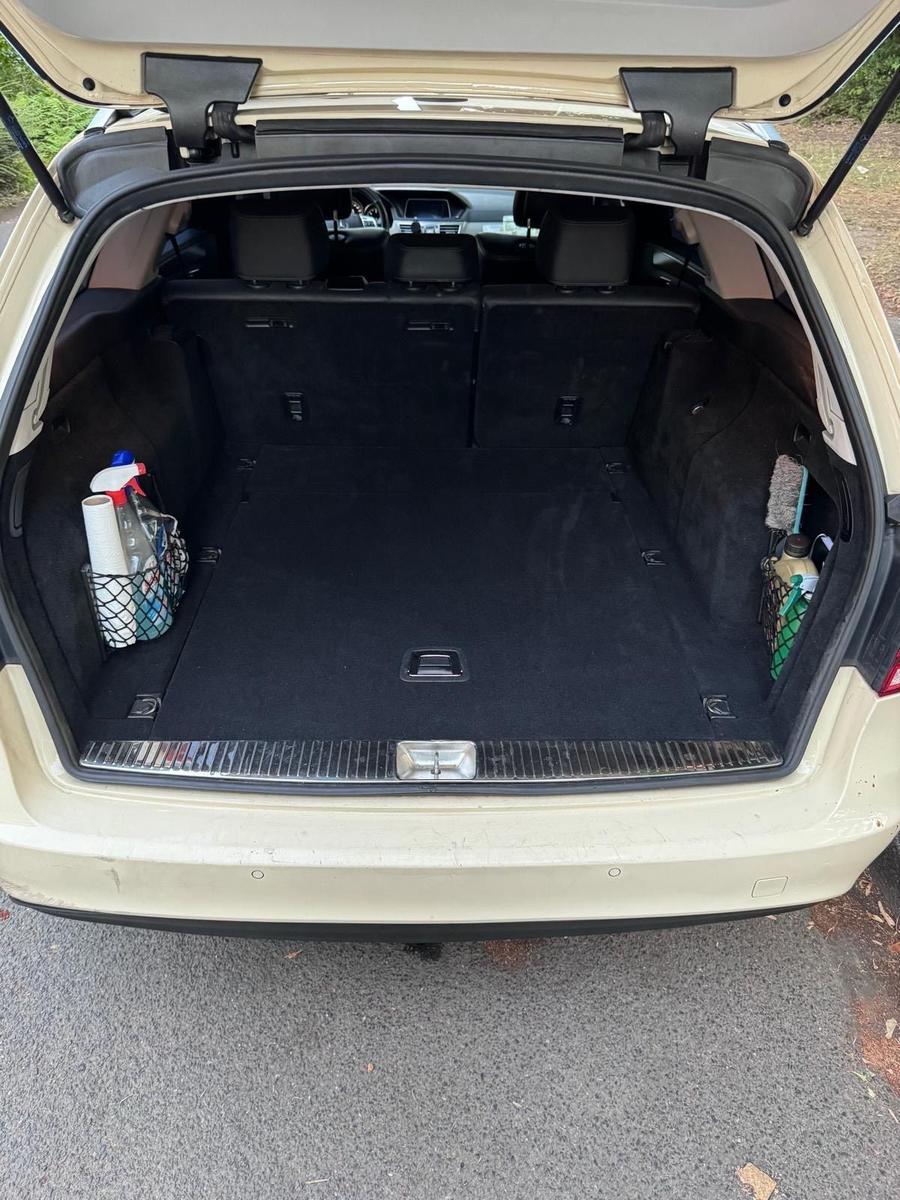 Mercedes-Benz E200 2015 — photo 14