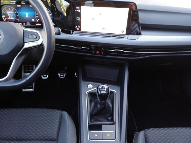Golf 1.5 TSI Active IQ.LIGHT/ACC/PANO/NAVI/KLIMA