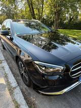 Mercedes-Benz E 220d inkl. Taxivorrüstung Fahrzeug Neu - Mercedes-Benz E 220: Taxi
