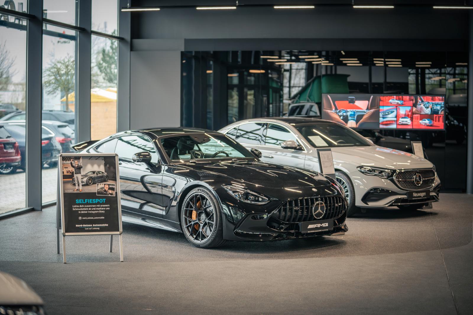 showroom-image-main