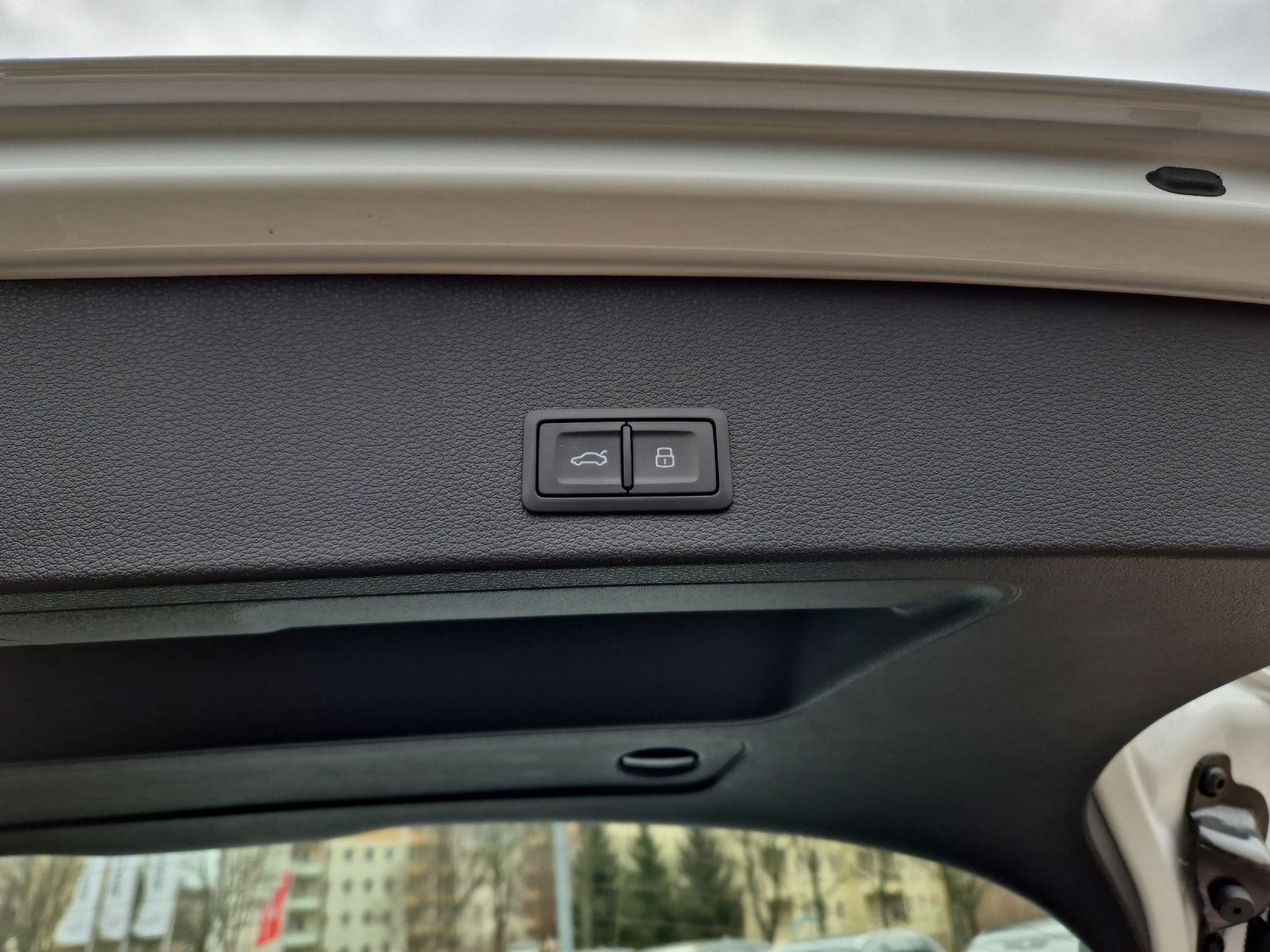 Fahrzeugabbildung Audi Q2 35 TFSI advanced S tronic LED