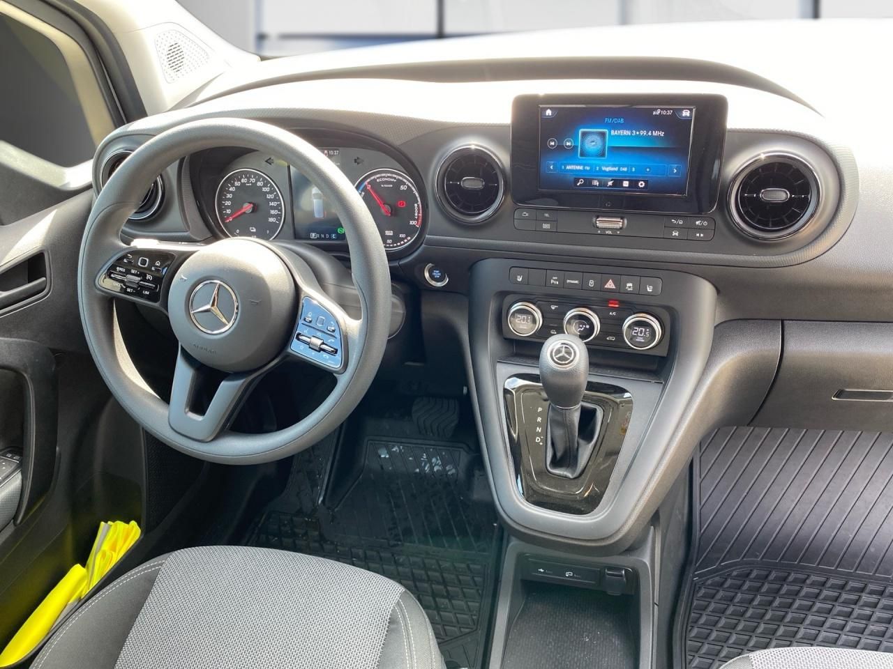 Fahrzeugabbildung Mercedes-Benz eCitan KA/L 2xKlima AUT Kam. KeyLess KlimaA LM