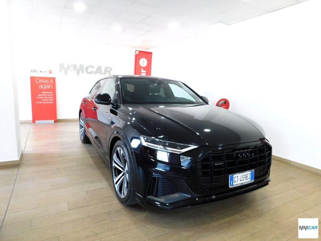 Image of Audi Q8