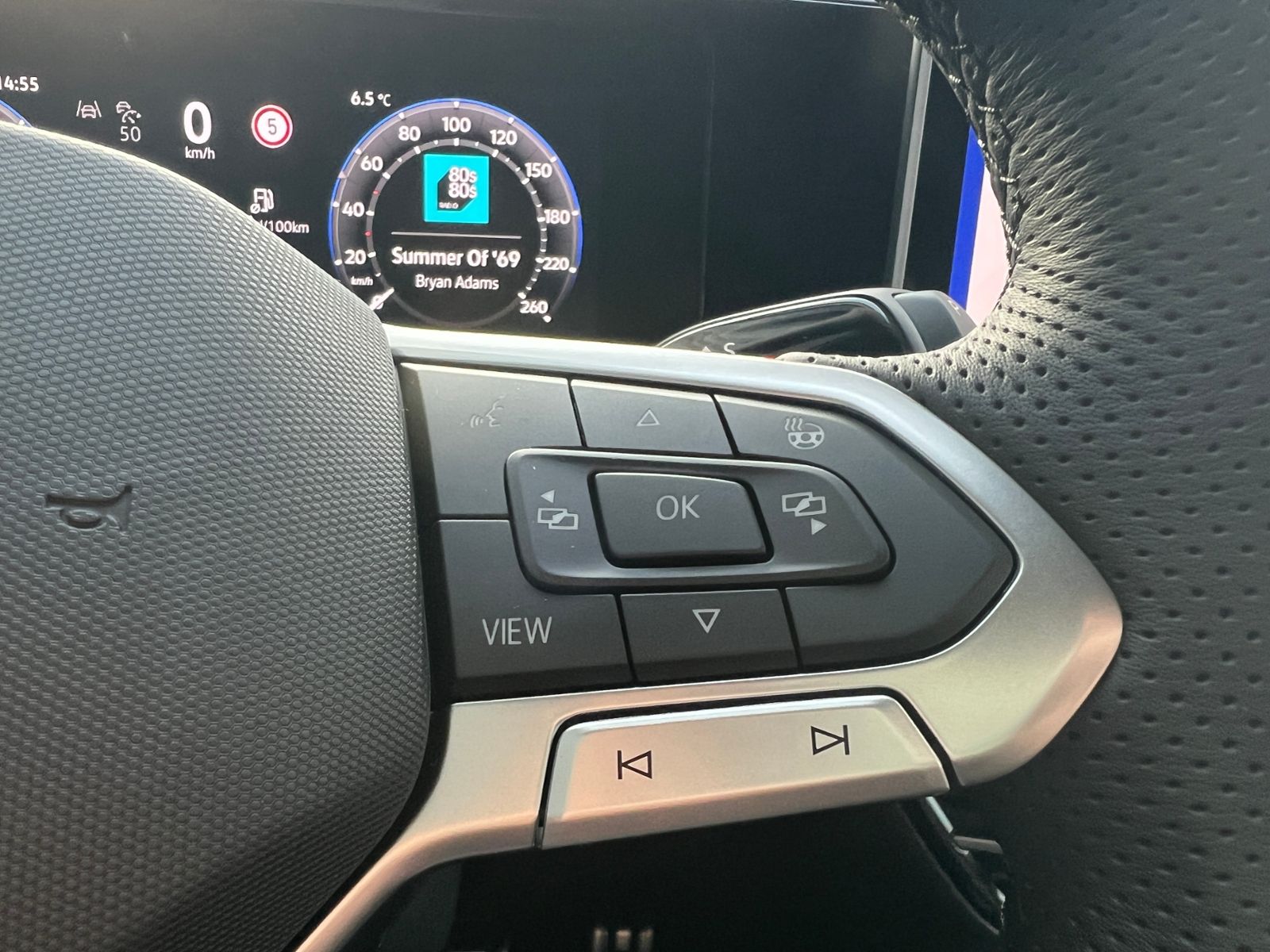 Fahrzeugabbildung Volkswagen Passat Variant R-Line 2.0 TDI DSG 4MOTION *AHK,