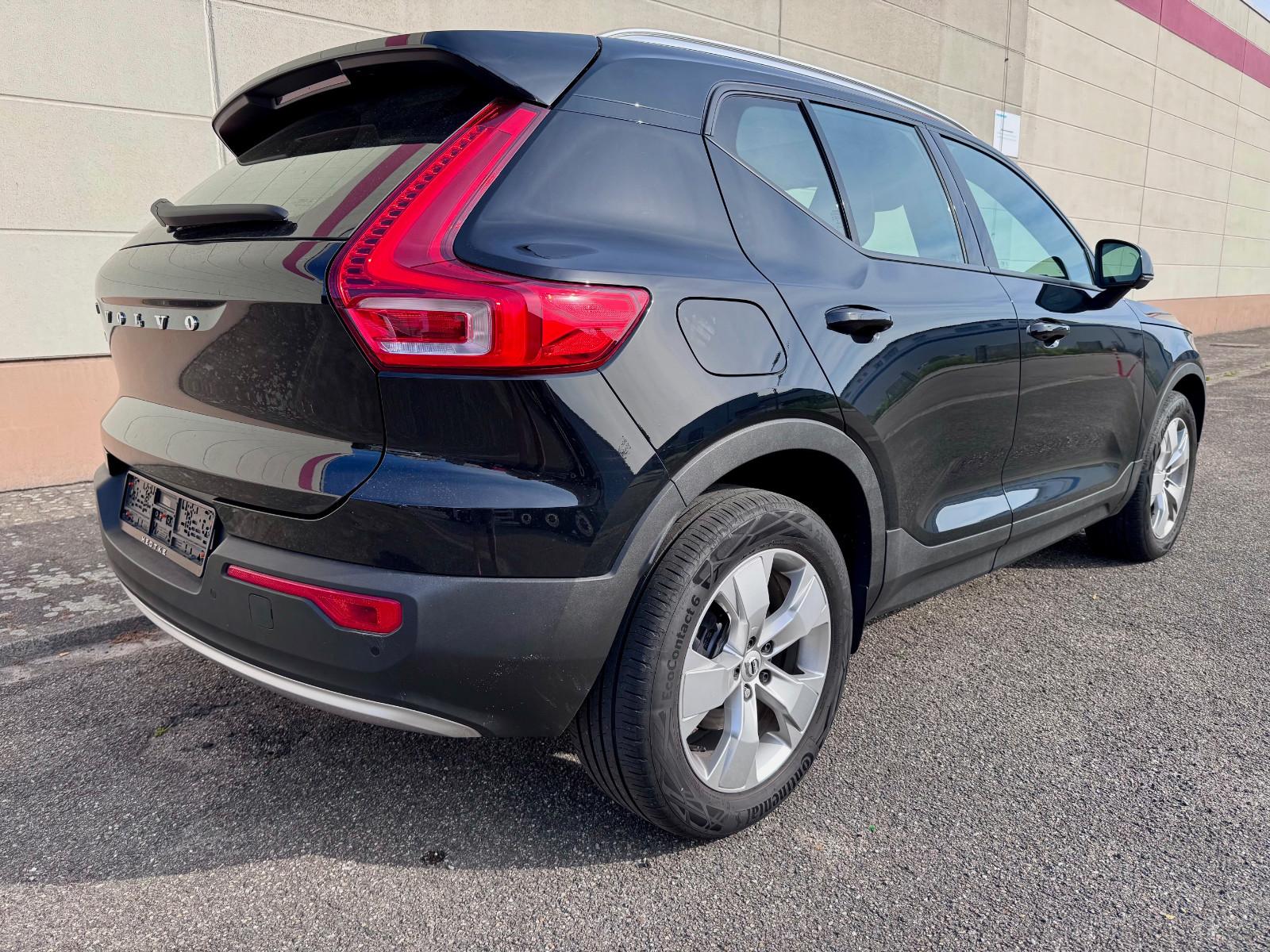 Volvo XC40 T4 Momentum Pro AWD LEDER+RADAR+PANO+360CAM