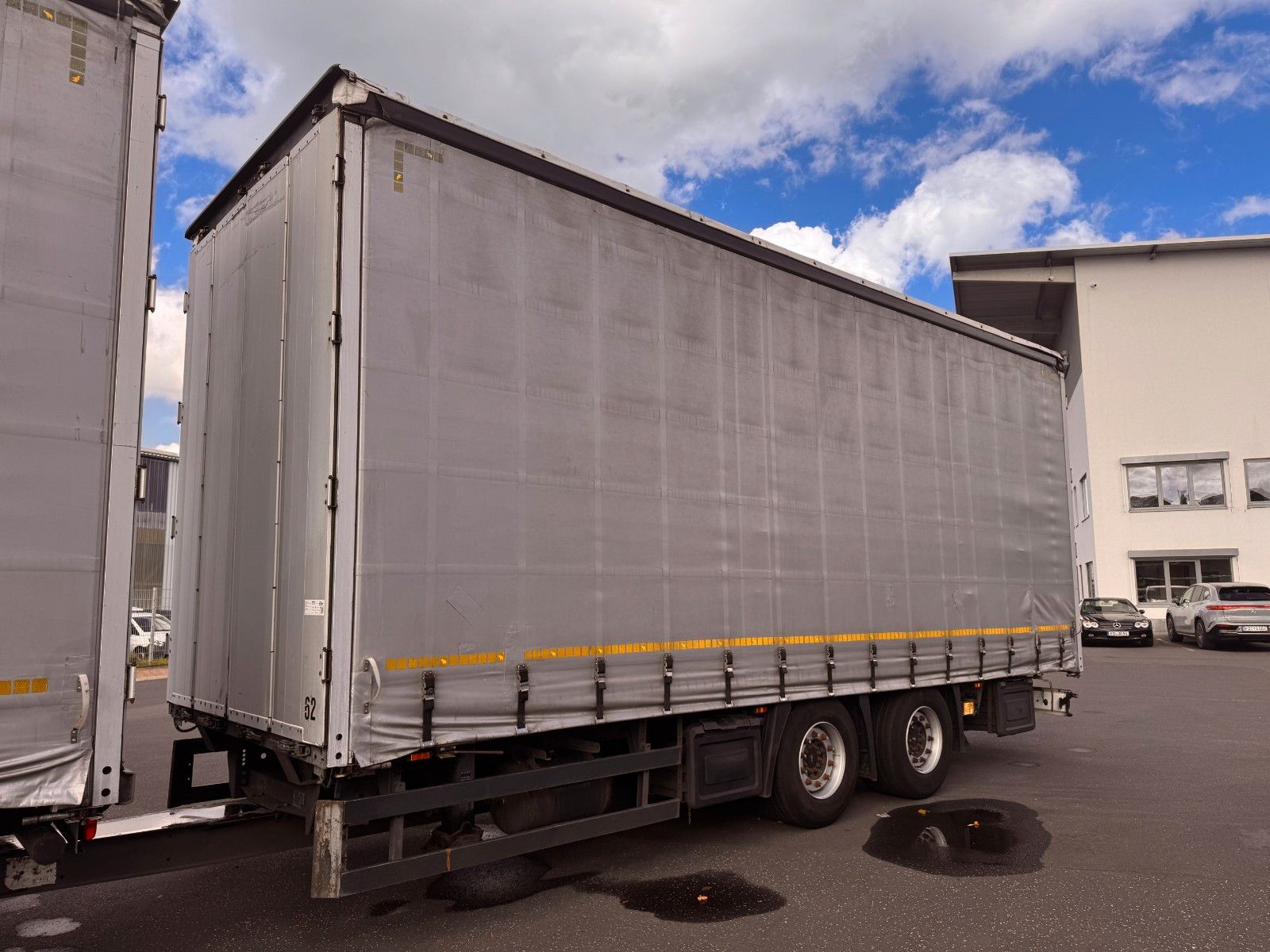 Fahrzeugabbildung Schmitz Cargobull SGF*C2 Pritsche Plane