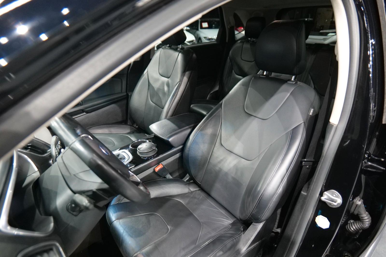 Ford Edge Titanium 4x4 *LED*L-HZG*Spurhalteassistent*