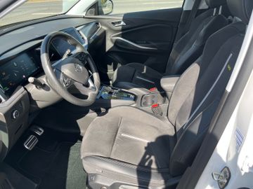 Opel Grandland GSe 1.6 PlugIn Hybrid 4 AHK Matrix-LED