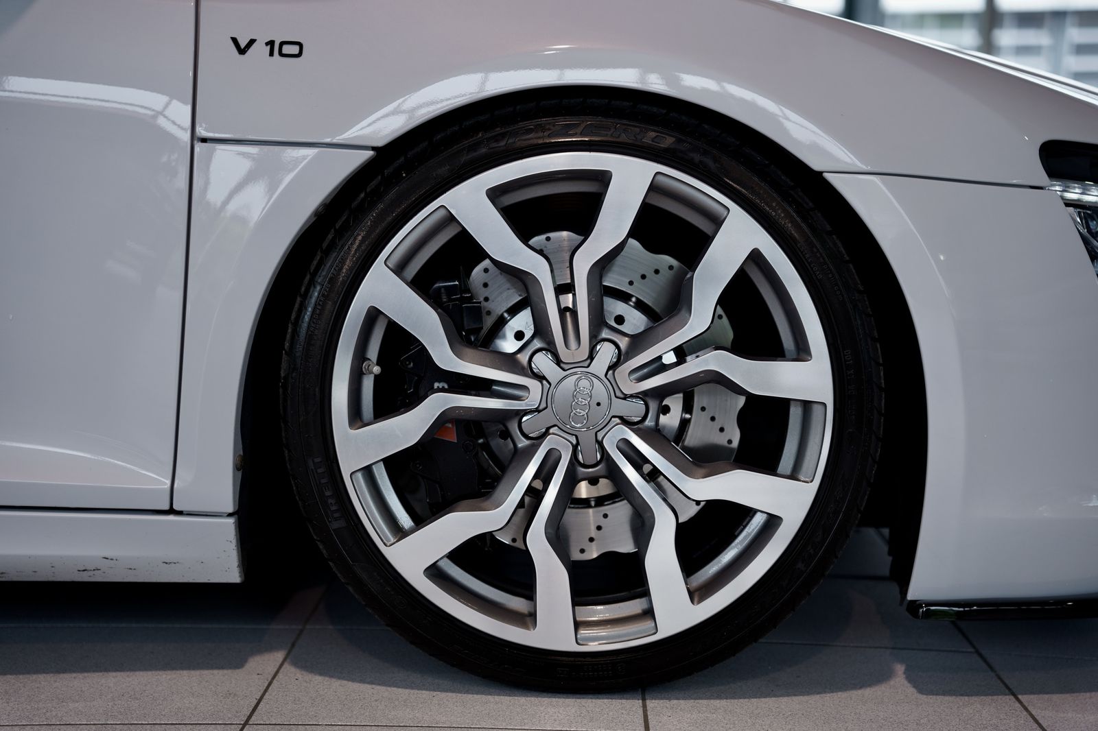 Audi R8