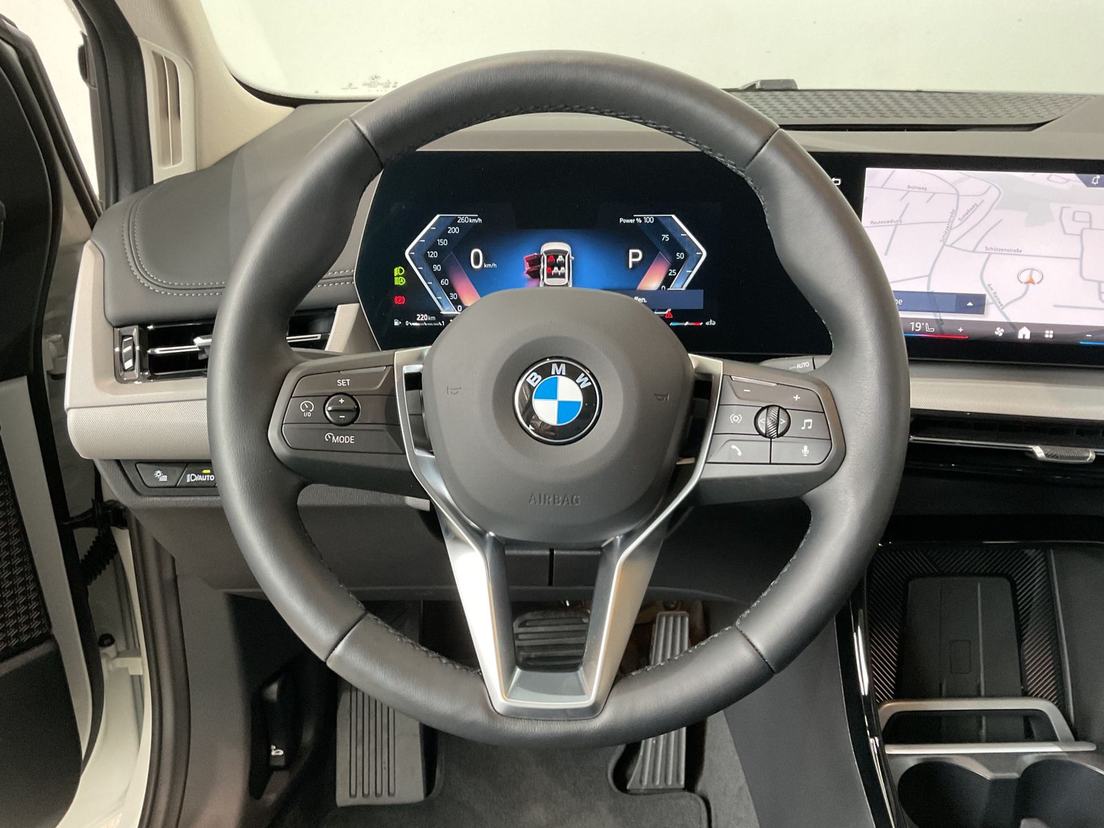 BMW 220 Active Tourer - Bild 4
