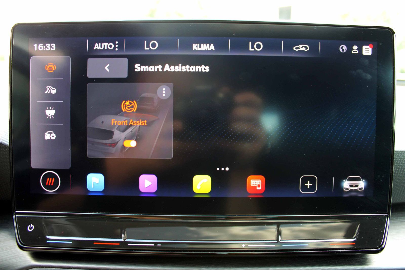 Fahrzeugabbildung CUPRA Leon VZ 2.0 TSI DSG ACC LED KAM PDC ESD PANO LHZ