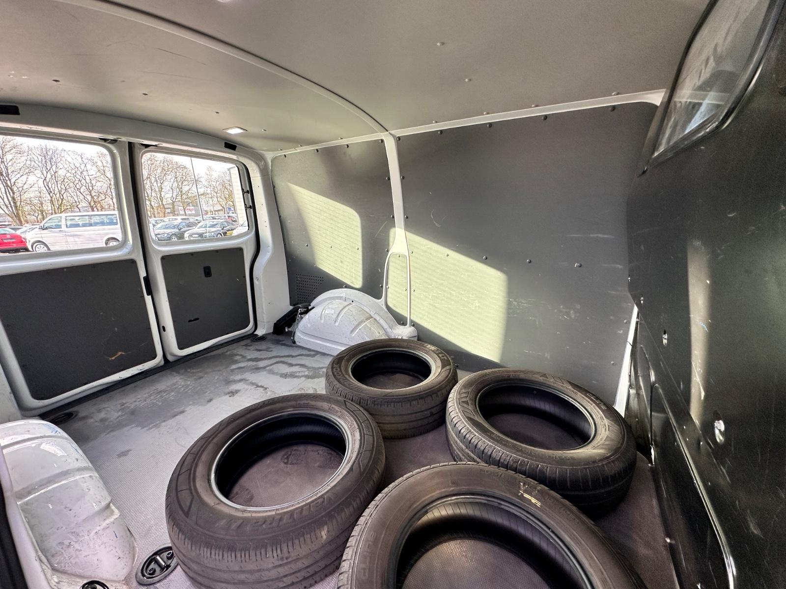 Volkswagen T6 Transporter T6.1 Transporter 1.HA/KLIMA/PDC/AHK/EFH/S-HEFT, миниатюра 11