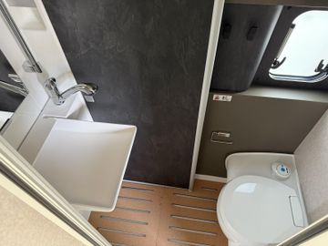 HYMER  ERIBA  HYMERCAR Grand Canyon S 700 4x4 Premium Autarkie AHK 