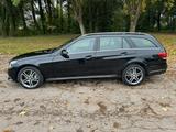 Mercedes-Benz E 350 d 4MATIC T AVANTGARDE Leder/SHD/AHK/Comand - Mercedes-Benz E 350 Gebrauchtwagen in München