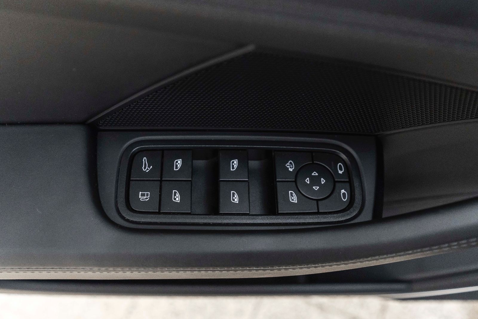 Fahrzeugabbildung Porsche Panamera Turbo S CHRONO LED PDLS PASM ACC PCCB