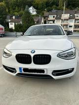 BMW 118i Alpinweiß/Sportline/5-trg. /LED/N... - BMW 118 Sportline Gebrauchtwagen
