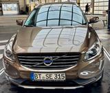 Volvo XC60 *CAM *AHK *BI XENON *LRHZ *SH *Rentner