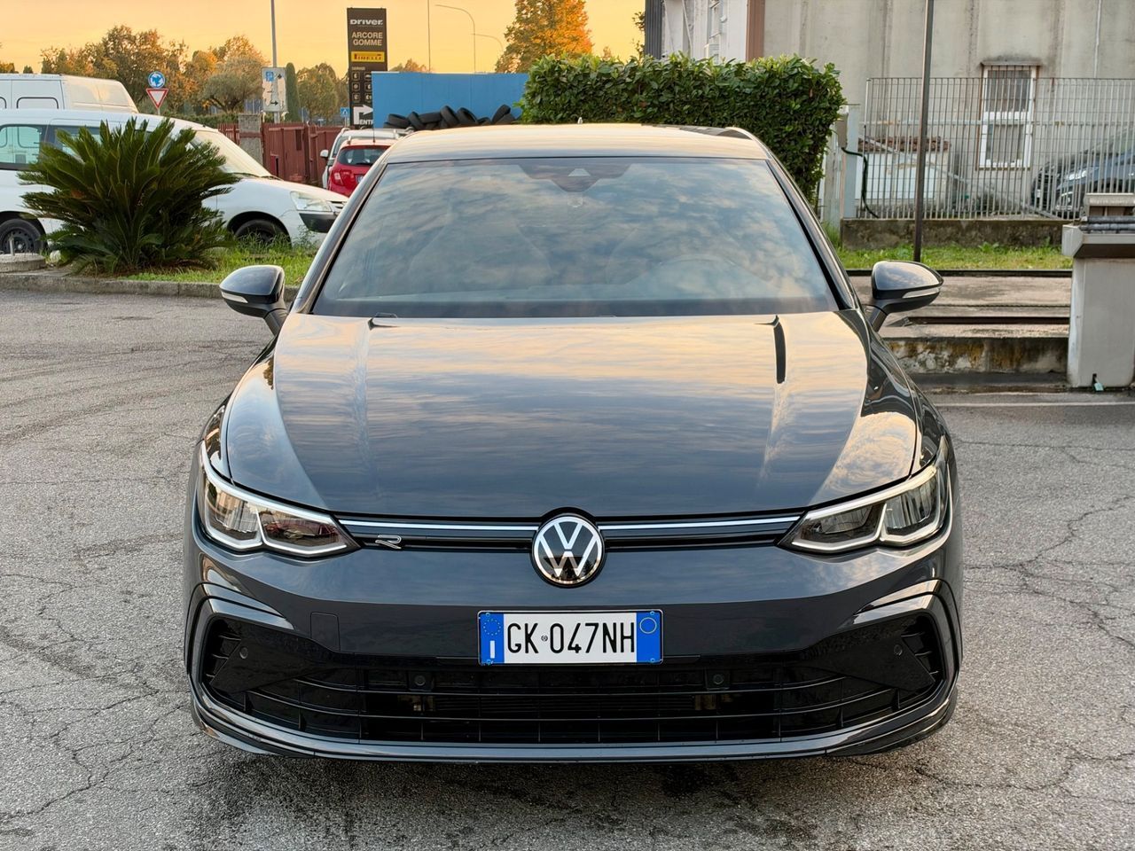 Volkswagen Golf 2.0 TDI 150 CV DSG SCR R-Line imagem 3
