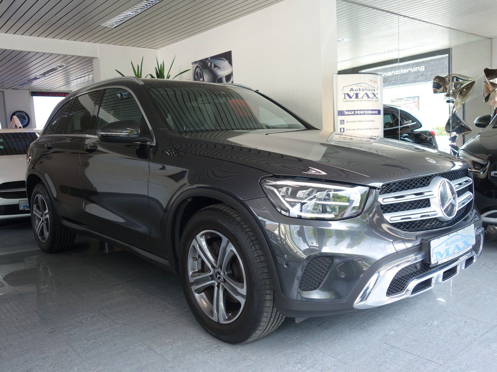 MERCEDES-BENZ GLC 220 d 4Matic 9G-TRONIC/LEDER/Panorama-Dach!