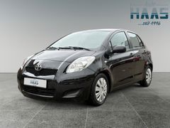 Fahrzeugabbildung Toyota Yaris Cool 1,3 Ltr. TÜV NEU Klima AHK