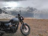 Triumph Bonneville T120 Black - TRIUMPH T120