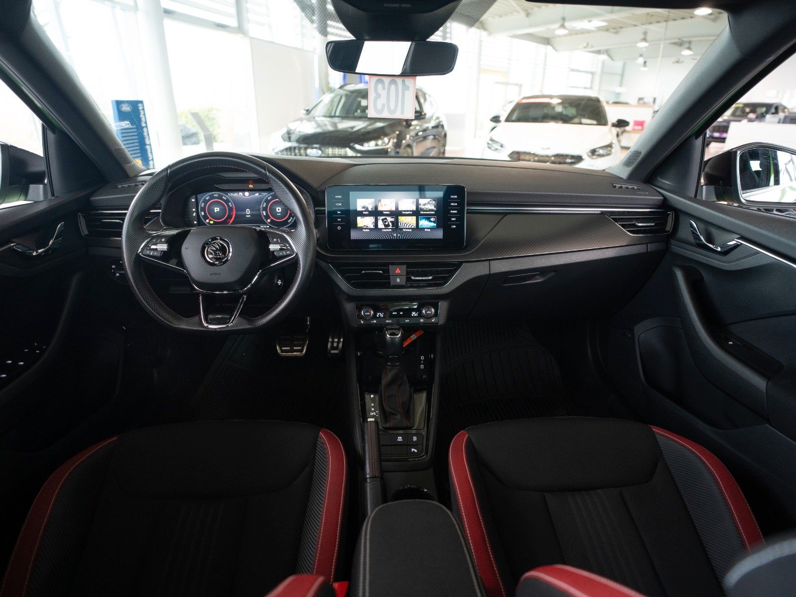 Fahrzeugabbildung SKODA Scala Monte Carlo DSG/KEYLESS/NAVI/LED/PDC/PANO