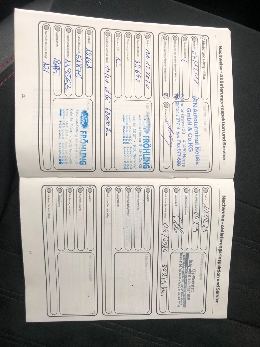 Fahrzeugabbildung Ford Kuga ST-Line 1.6 Automatik / Schiebedach