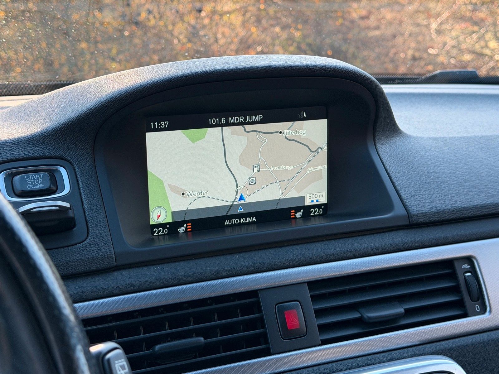 Fahrzeugabbildung Volvo V70 D4 Linje Svart *Allwetter*Bi-Xenon*Standhzg*