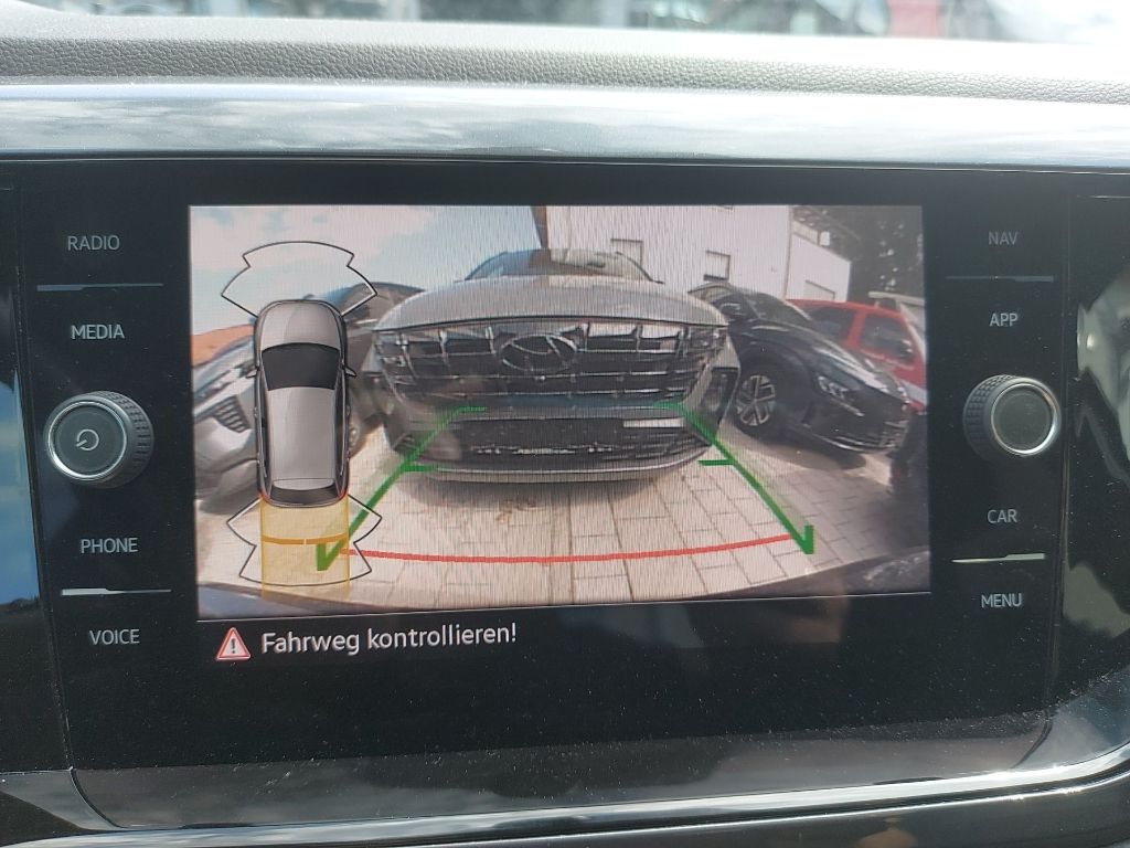 Fahrzeugabbildung Volkswagen POLO 1.0 TSI HIGHLINE DSG ACC Navi LED
