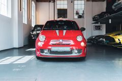 Fahrzeugabbildung Abarth 695 Tributo Ferrari *NR. 1016 / CARBON / SABELT*