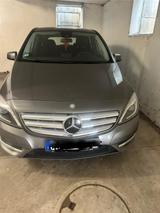 Mercedes-Benz Mercedes B200 Sports Tourer - Mercedes-Benz B 200: Sports Tourer