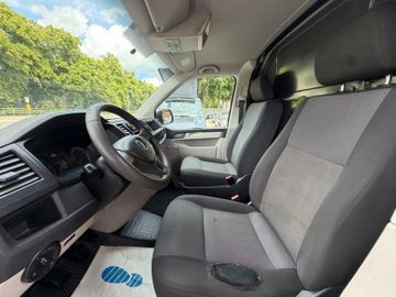 Volkswagen T6 Transporter - 11