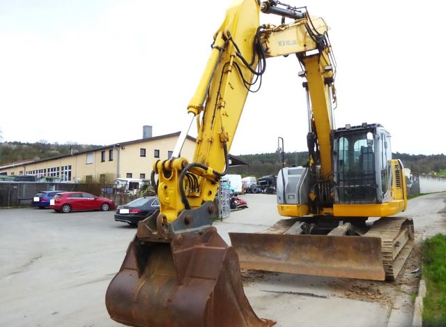 New Holland E 235 B SR