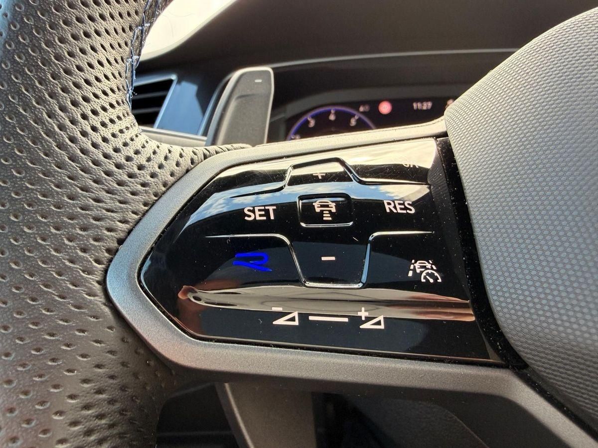 Volkswagen Tiguan R 4Motion 2.0 TSI H K PANO LEDER NAVI foto 17
