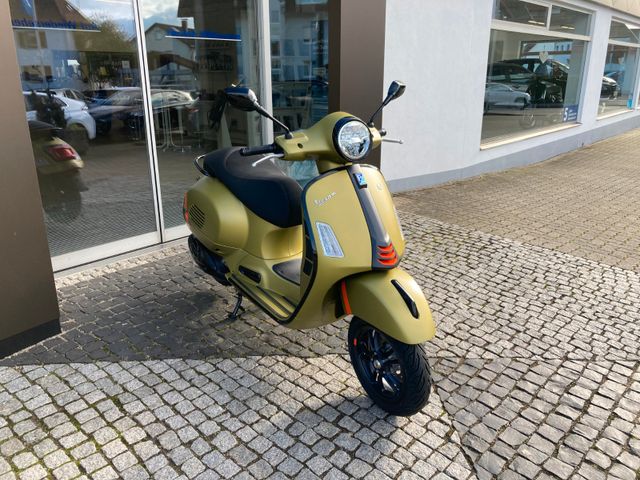 Vespa GTS SuperSport 300