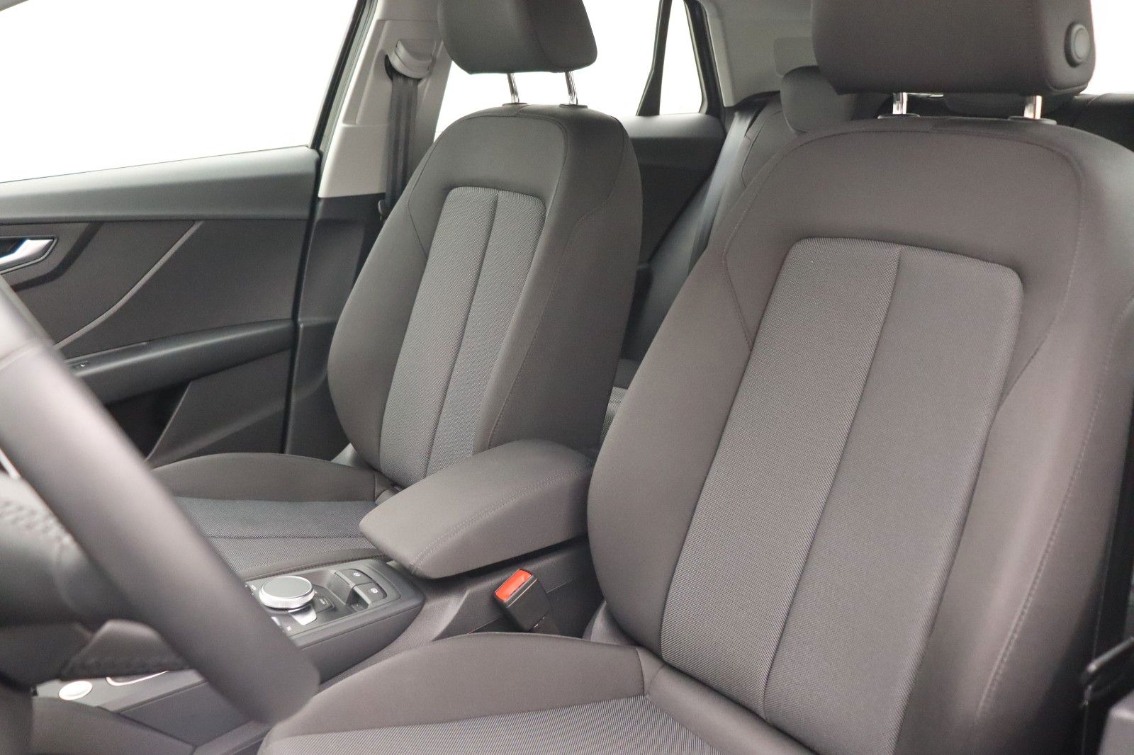Fahrzeugabbildung Audi Q2 30 TFS Navi Kamera LED ACC